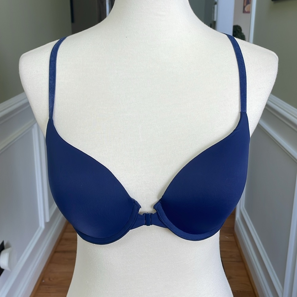 Victoria's Secret • Racer Back Under Wire Bra